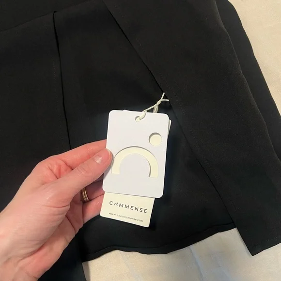 COMMENSE black dress with feather detail - Picture 3 of 5